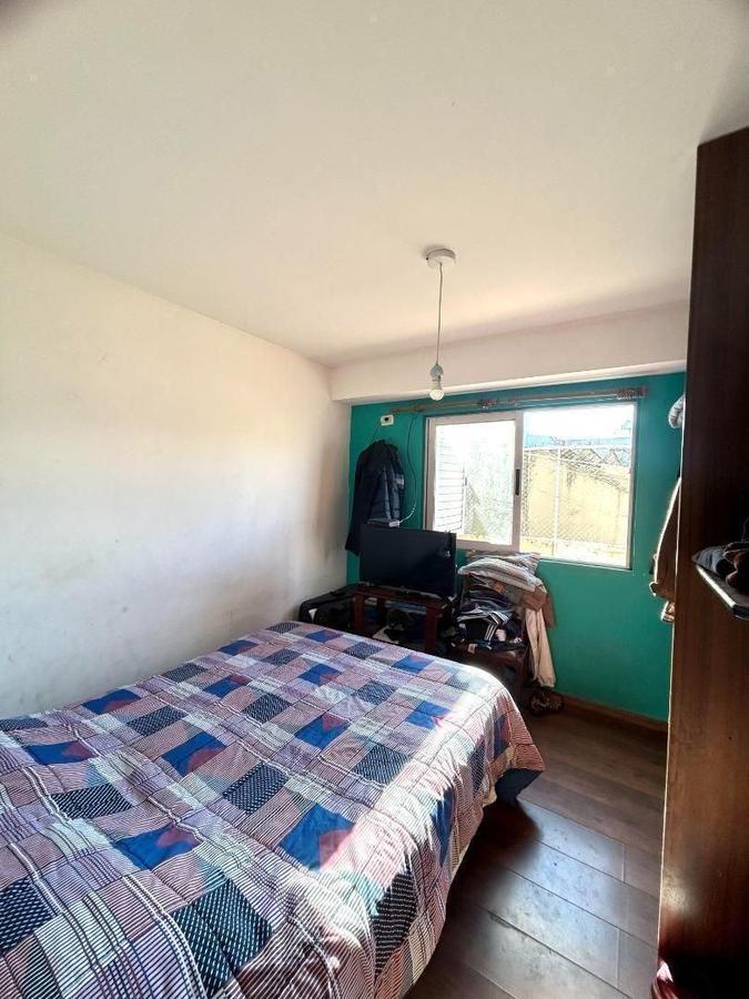 Foto de Casa en lote propio - Para 2 familias - Liniers, imagen 5