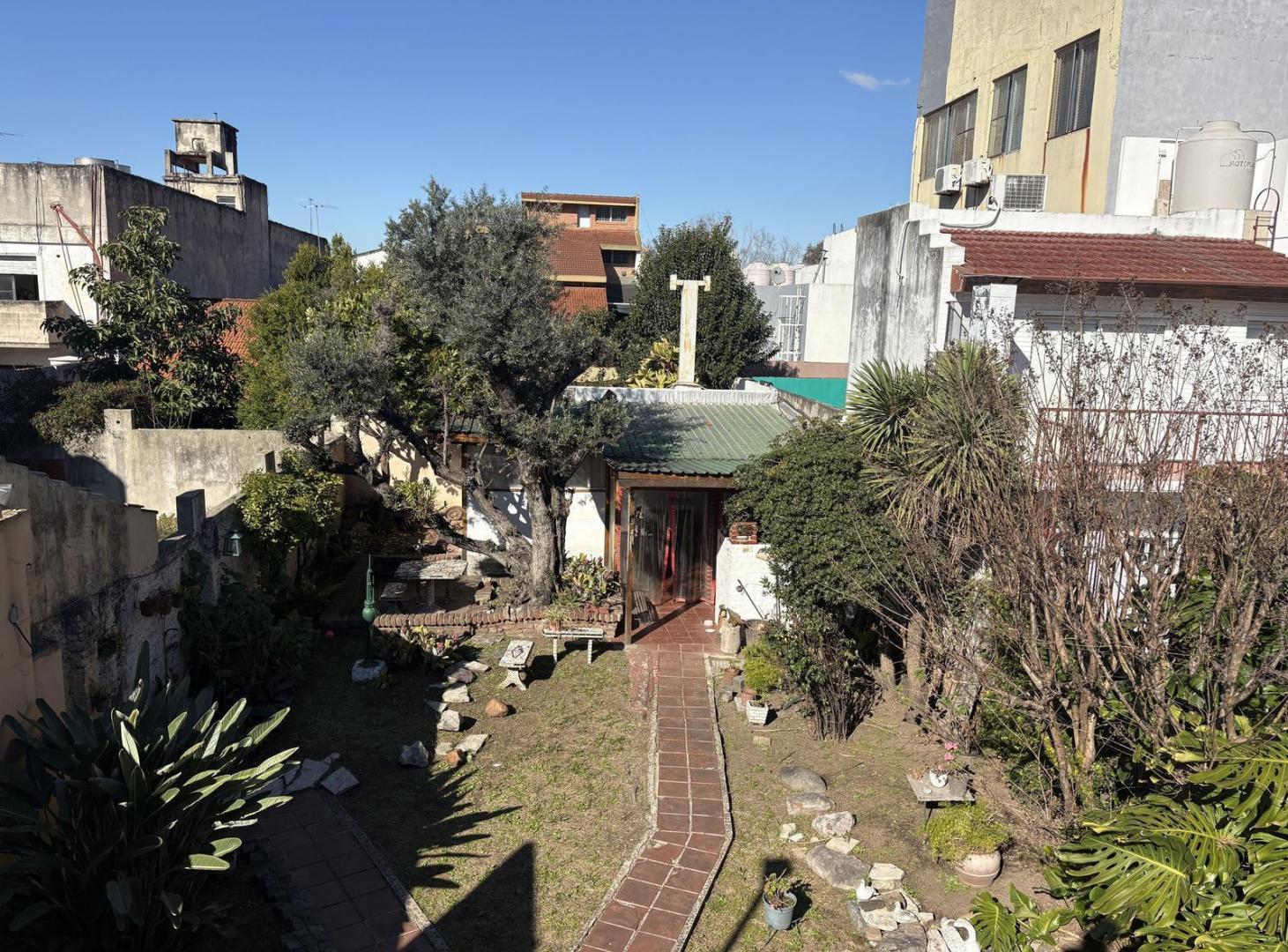 Foto de PH tipo casa 5 Amb con entrada independient, Patio, Quincho y Terraza, imagen 4