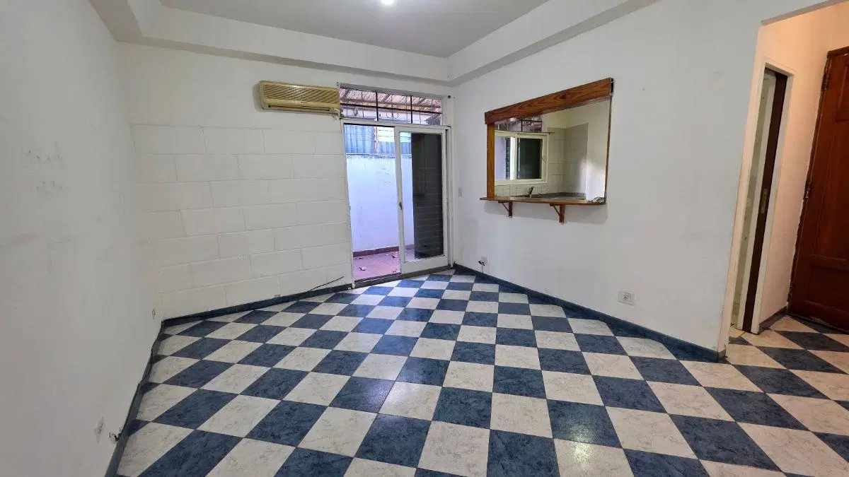 Departamento 2 amb Sobre Av E Castro Alquiler. Liniers 2
