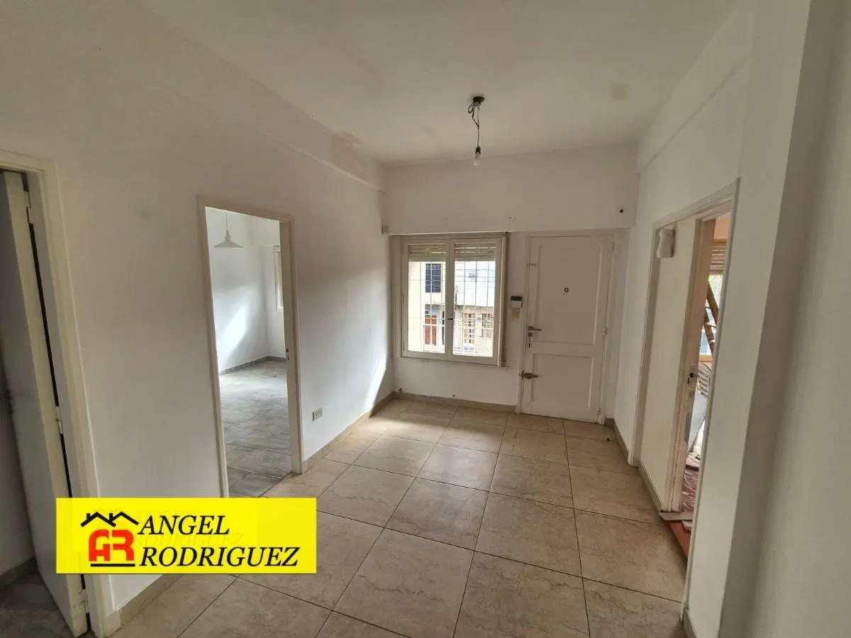 CASA EN PLANTA ALTA , APTO VIVIENDA O USO PROFESIONAL 4