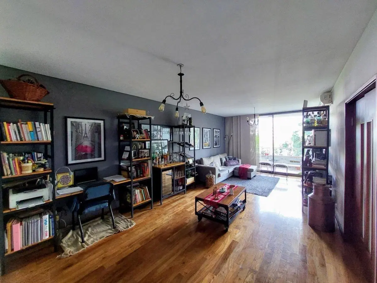 APTO CREDITO ,Piso en Venta en Ramos Mejia centro,fte Plaza Mitre 5