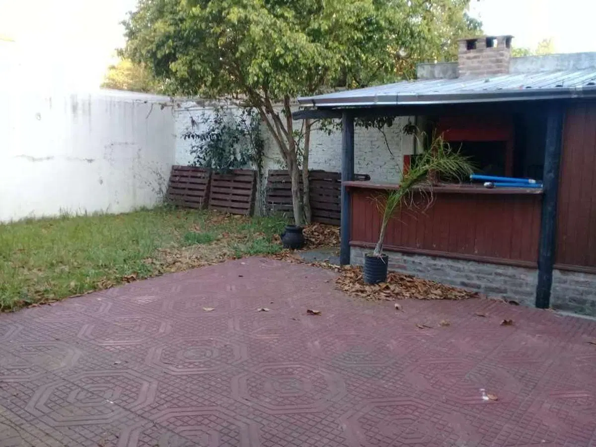 LOCAL APTO TODO DESTINO COMERCIAL, GIMNASIO, GASTRONOMICO, TALLER , DEPOSITO ,ETC 8