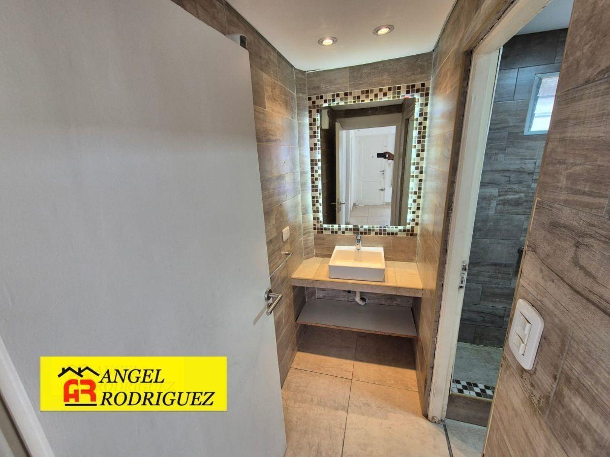 Foto de CASA EN PLANTA ALTA , APTO VIVIENDA O USO PROFESIONAL, imagen 4