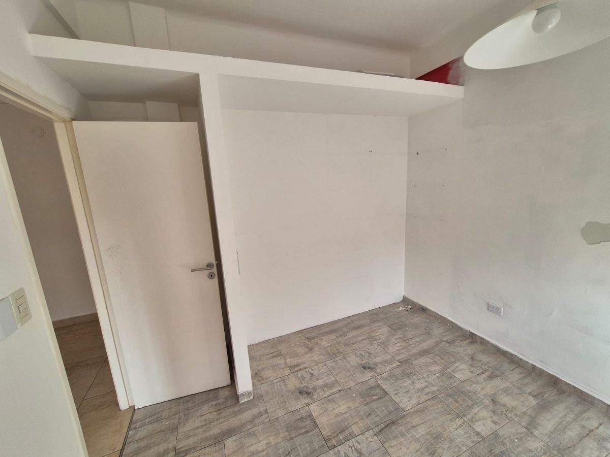 Foto de CASA EN PLANTA ALTA , APTO VIVIENDA O USO PROFESIONAL, imagen 2