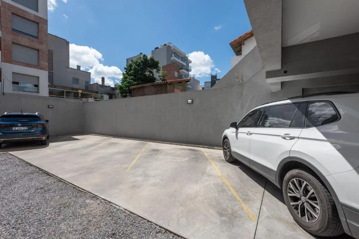 Piso en Venta en Ramos Mejia Sur, 120 mts2 a mts plaza Mitre, vta urgente 3