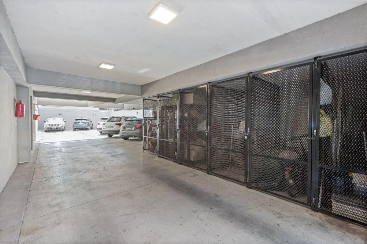 Piso en Venta en Ramos Mejia Sur, 120 mts2 a mts plaza Mitre, vta urgente 1
