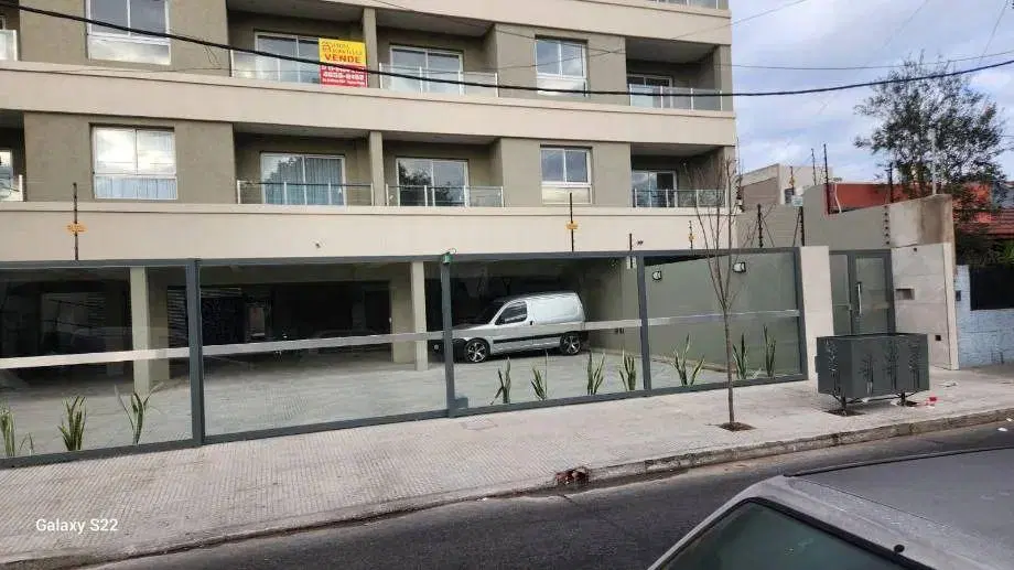 Departamento En ALQUILER, CON COCHERA CUBIERTA ,Ramos Mejia Sur 2