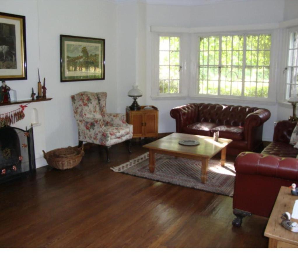 Gran Chalet en Venta: Sobre Calle Ohggins, Hurlingham 5