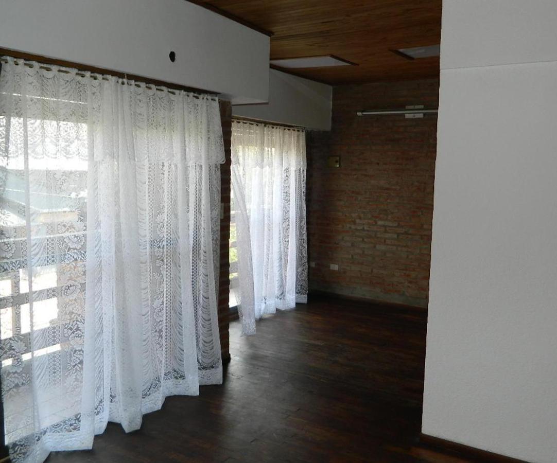 Casa en Venta - Calle Pizurno - Hurlingham - Zelaschi Propiedades 4