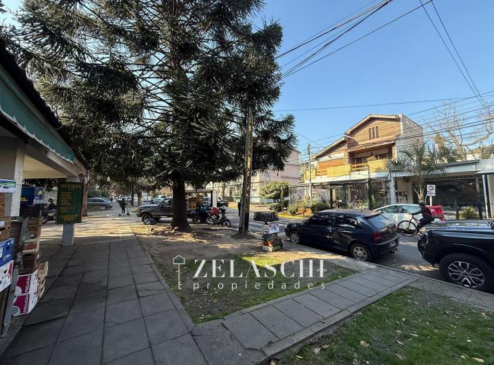 Local a la calle en venta: sobre Av Dr Ricardo Balbín, Ciudad Jardín 2
