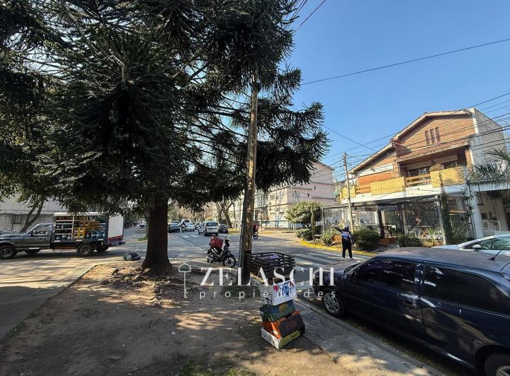Local a la calle en venta: sobre Av Dr Ricardo Balbín, Ciudad Jardín 3