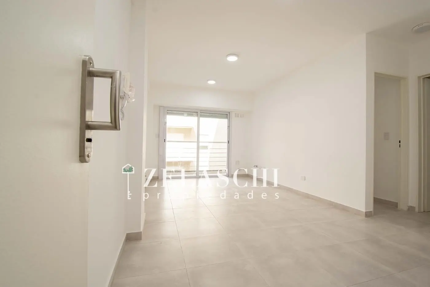 Alquiler: Departamento 2 ambientes: calle Las Malvinas, Martin Coronado 2