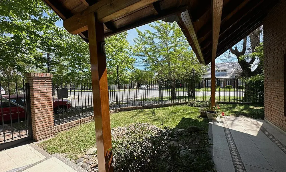 Casa en venta: Conde Zeppelin, Ciudad Jardín 3