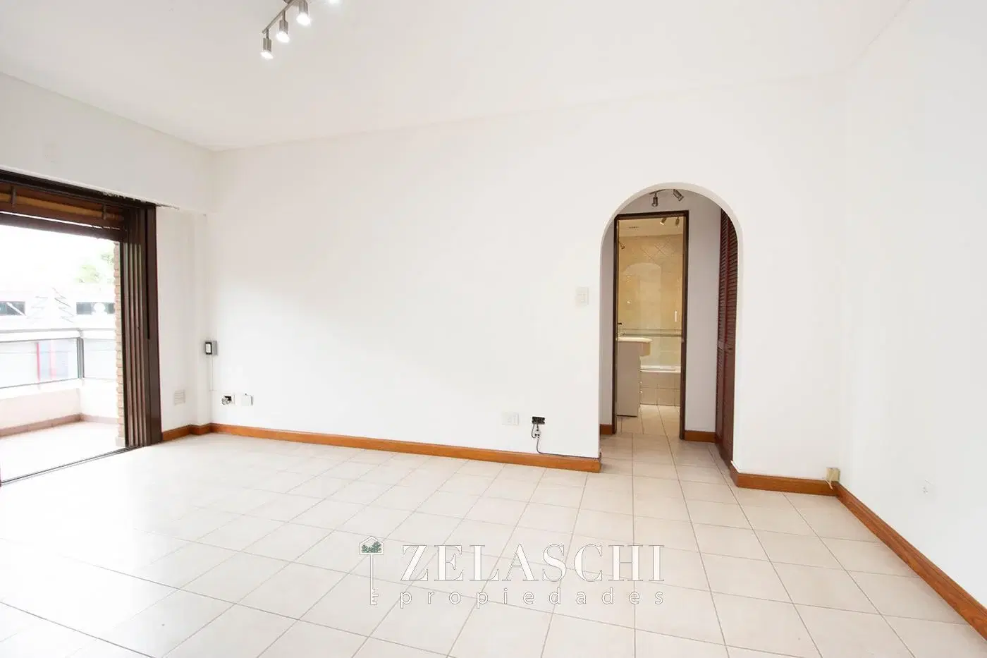 Venta: Departamento 2 ambientes - Finca, Ciudad Jardín 2