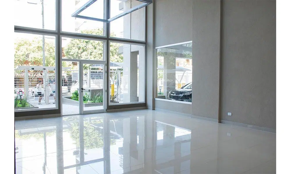 Alquiler: Departamento 4 ambientes con cochera- Calle Hornos, Caseros 2