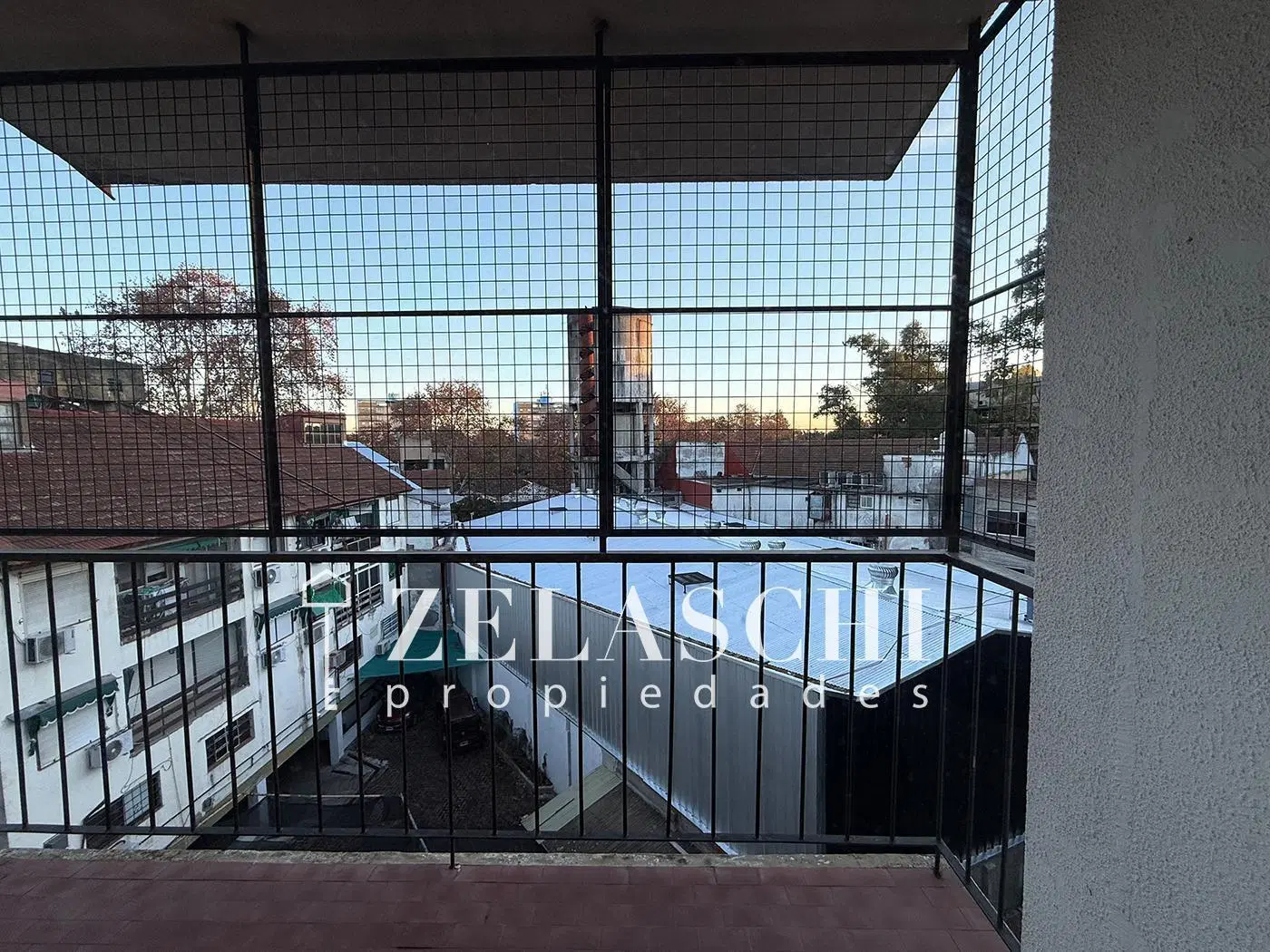 Alquiler: Departamento 3 ambientes - Zeyen, Ciudad Jardín 4
