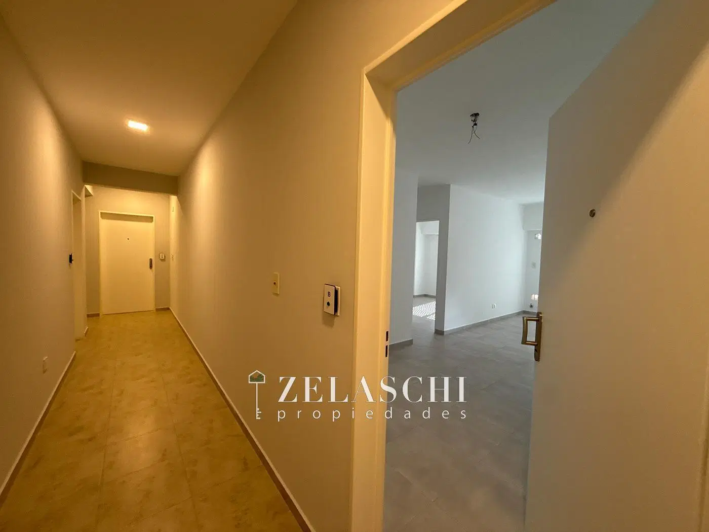 Venta: Departamento 2 ambientes con cochera: La Merced y Tres de Febrero 2