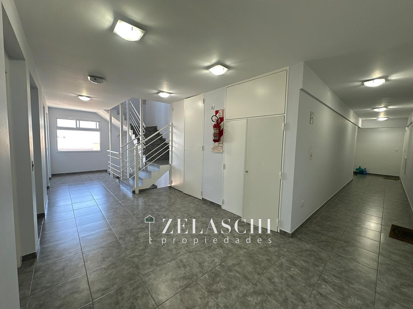 Foto de Alquiler: Departamento 2 ambientes con cochera: Bonifacini, Caseros, imagen 2