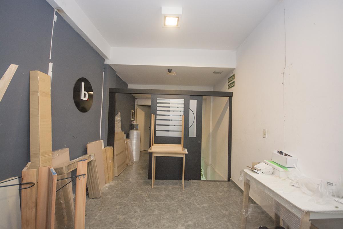 Foto de Local comercial en Villa Luro, imagen 5