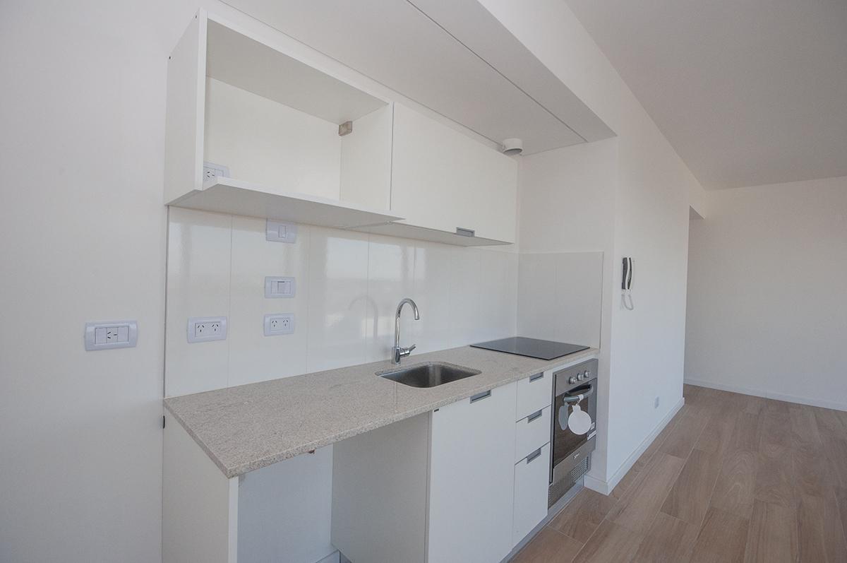 Departamento 2 ambientes en complejo Venice Tigre centro