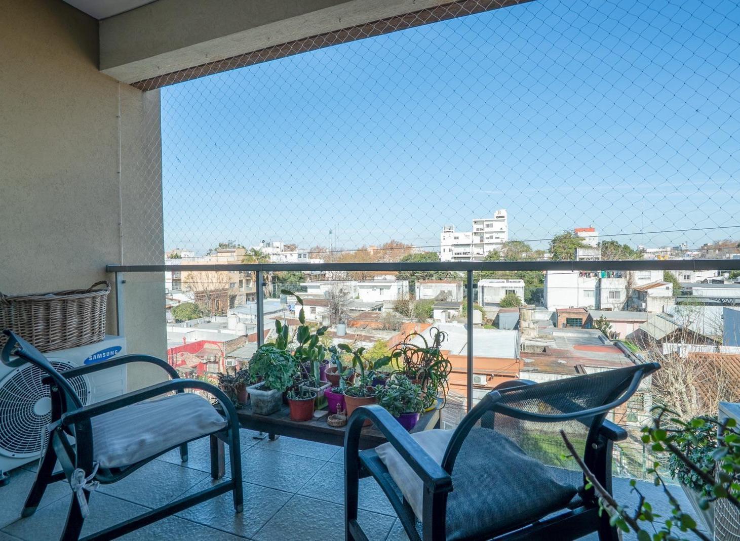 Departamento de 3 ambientes con cochera en Moreno zona oeste centro !!!