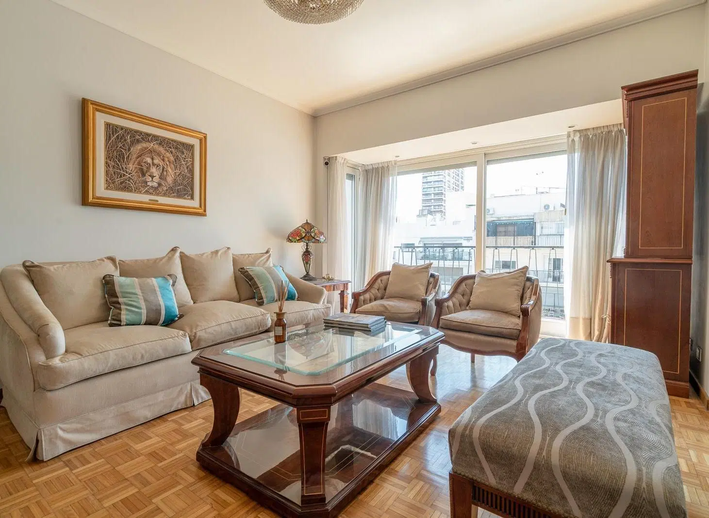Departamento en venta en Recoleta con cochera frente a Plaza Vicente Lopez 3