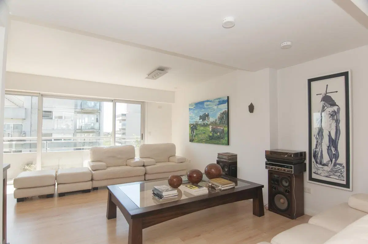 Departamento triplex con cuatro cocheras y parrilla privada - Quilmes 2