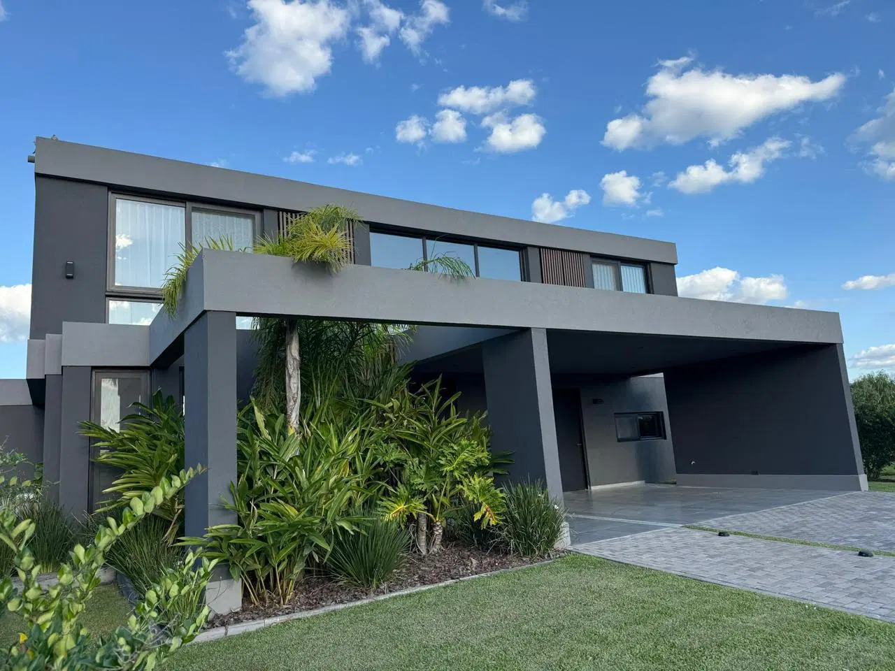 Casa en venta tres suites en Marinas al lago Puertos 4