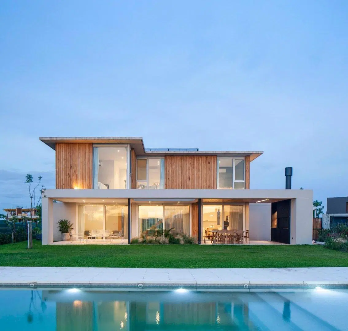 Casa en venta al lago en el barrio Costas Puertos 4