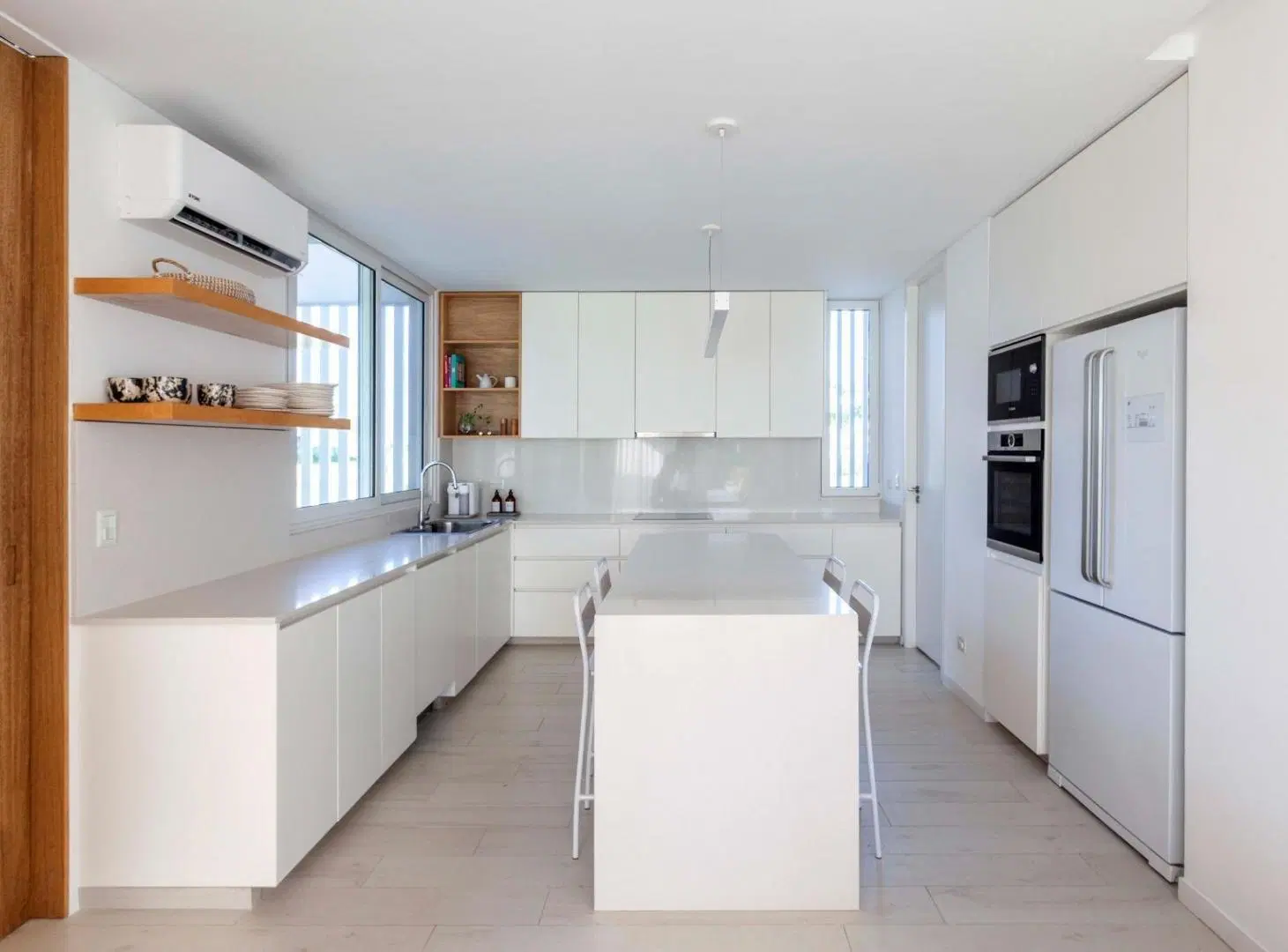 Casa en venta al lago en el barrio Costas Puertos 8