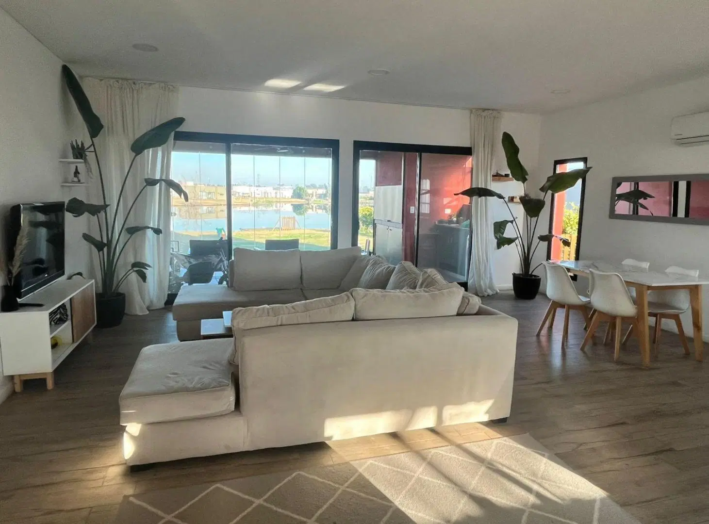 Casa a Laguna en Venta Barrio Santa Isabel (Ingeniero Maschwitz) 5