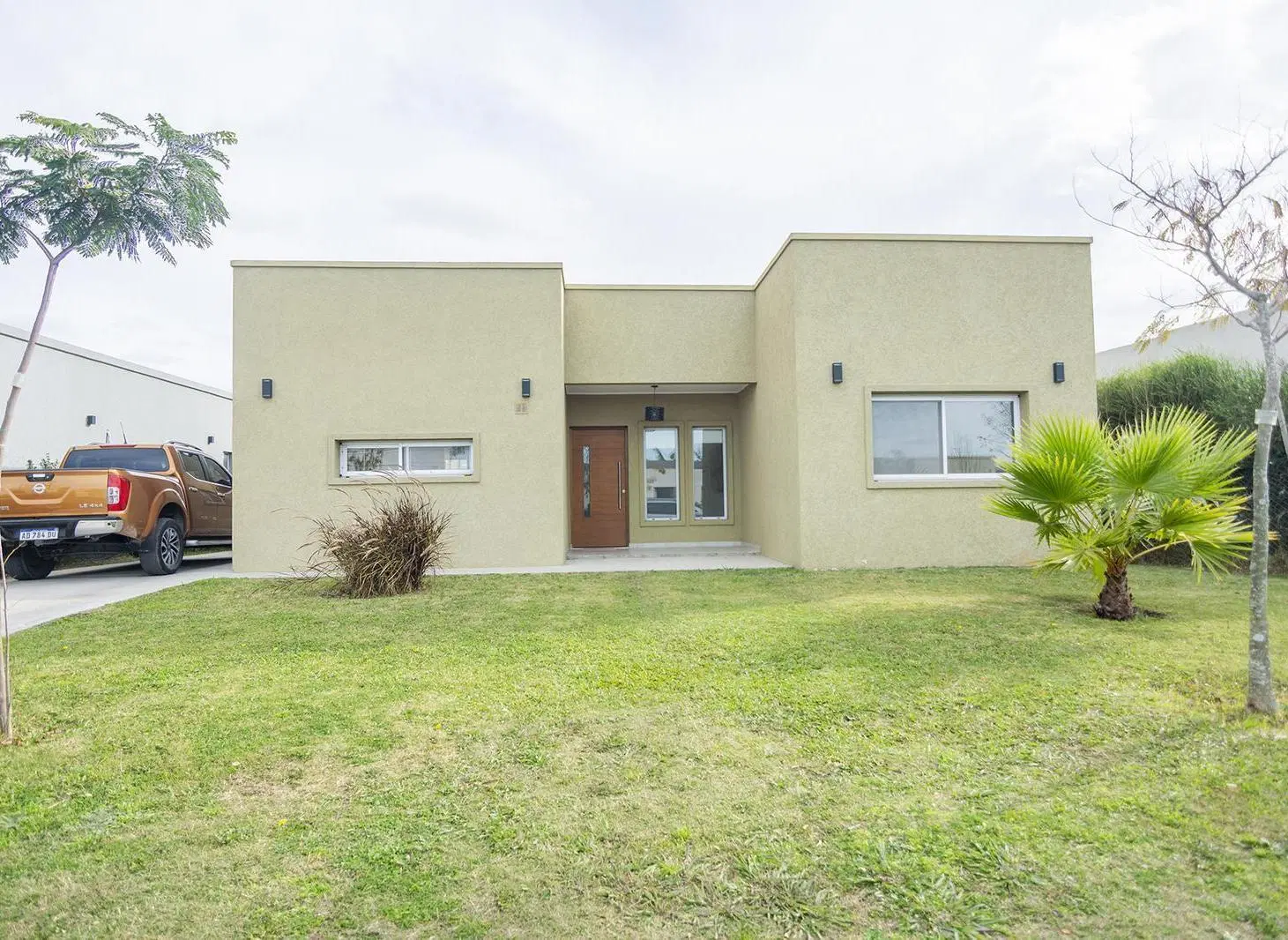 CASA EN PILAR DEL ESTE- SAN RAMÓN 3