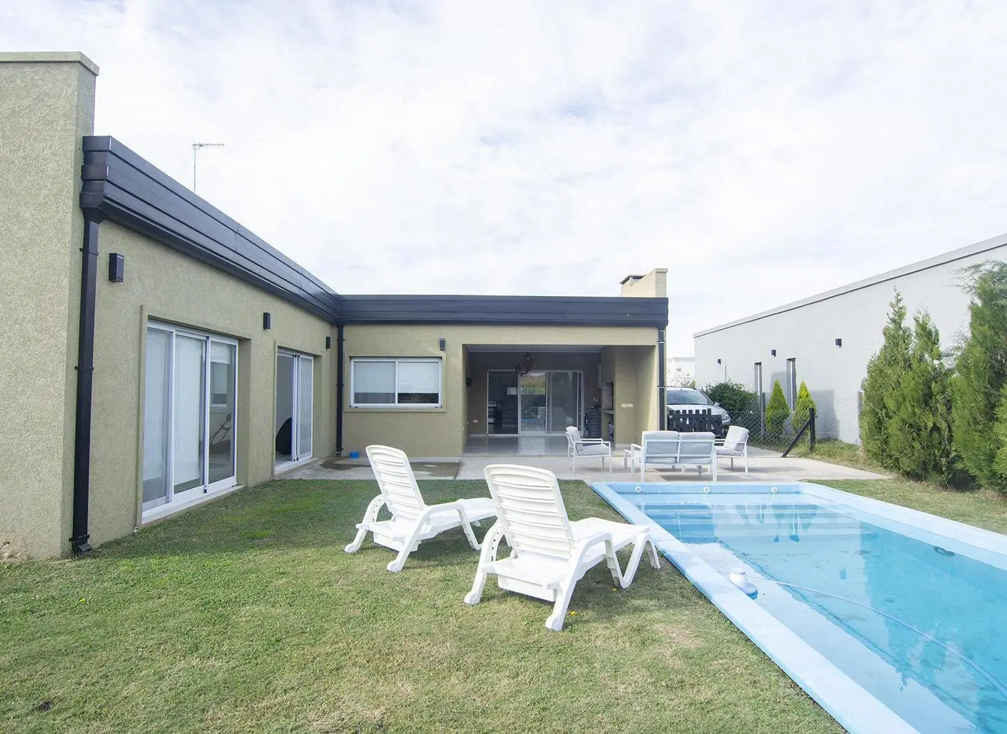 CASA EN PILAR DEL ESTE- SAN RAMÓN 5