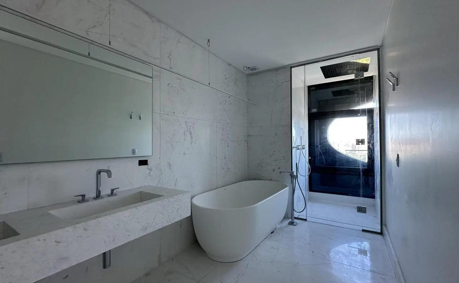 Venta 4 ambientes 2 cocheras Piso Alto L´Avenue Libertador Zaha Hadid 3