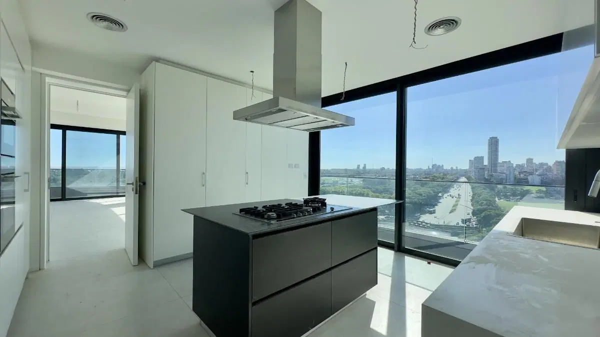 Venta L´Avenue Libertador Zaha Hadid 2 Suites 1 cochera Piso Alto 5