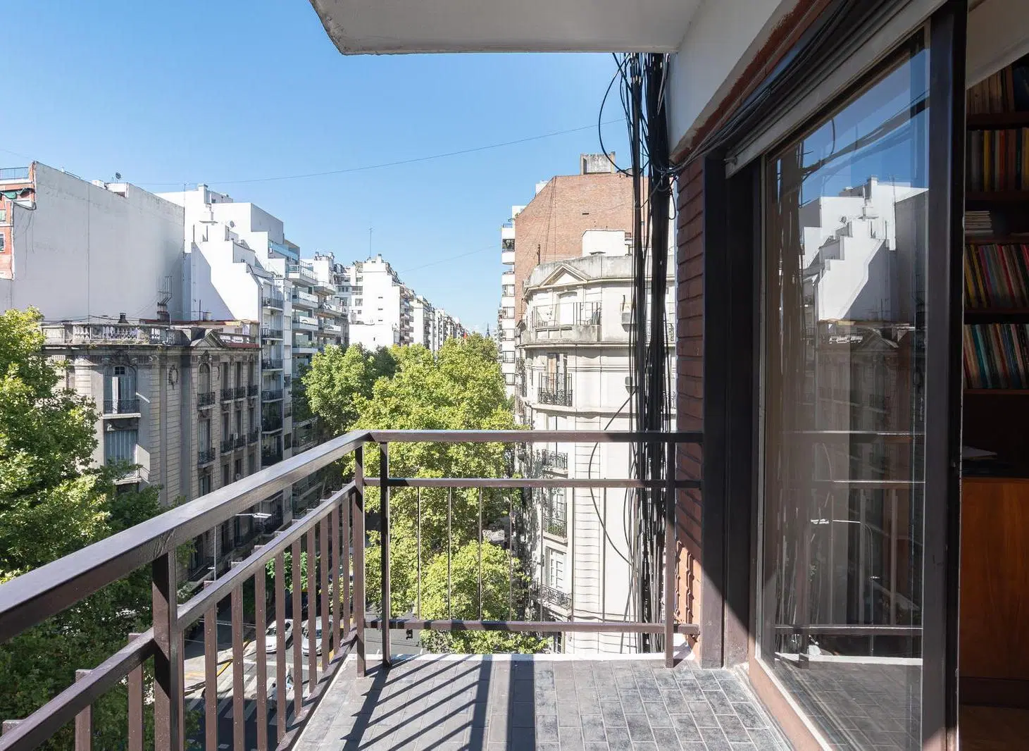 Alquiler departamento de un ambiente solo APTO PROFESIONAL Luminoso - piso alto - en Recoleta 2