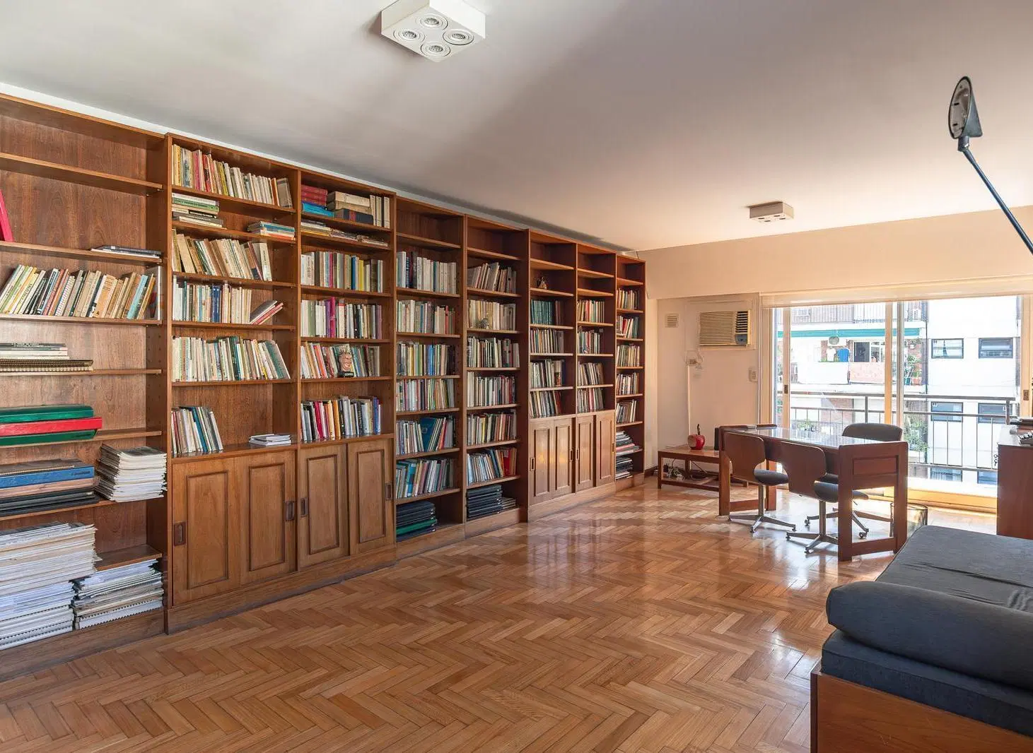 Alquiler departamento de un ambiente solo APTO PROFESIONAL Luminoso - piso alto - en Recoleta 5