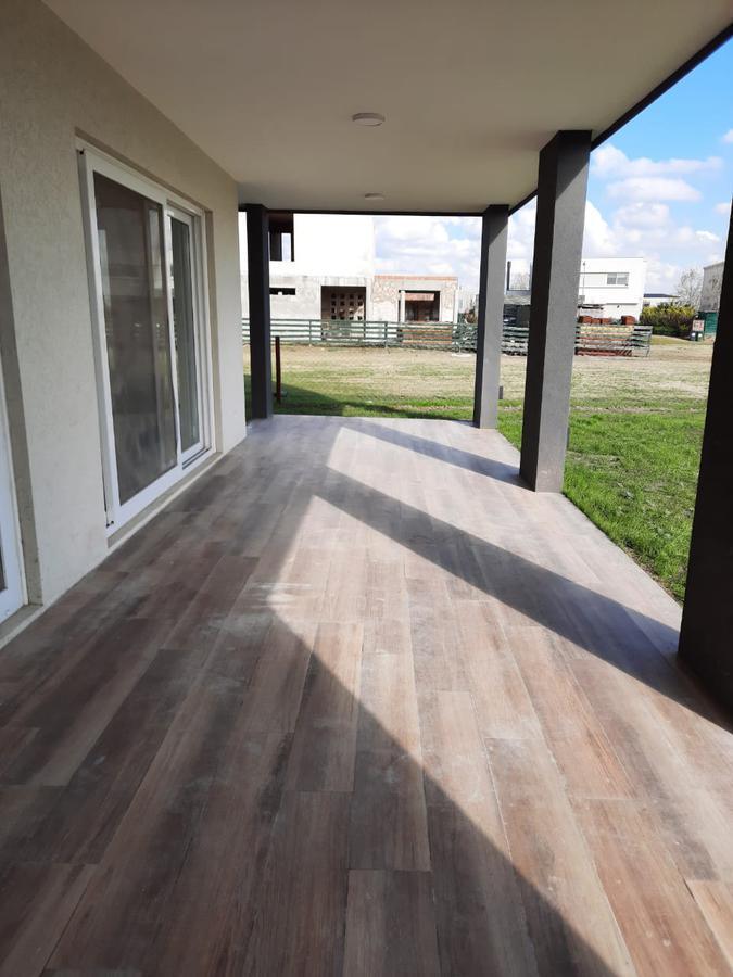 Foto de Casa en venta - Ceibos Puertos, imagen 1