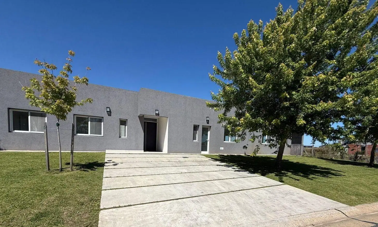 Casa en venta al lago cuatro dormitorios 2