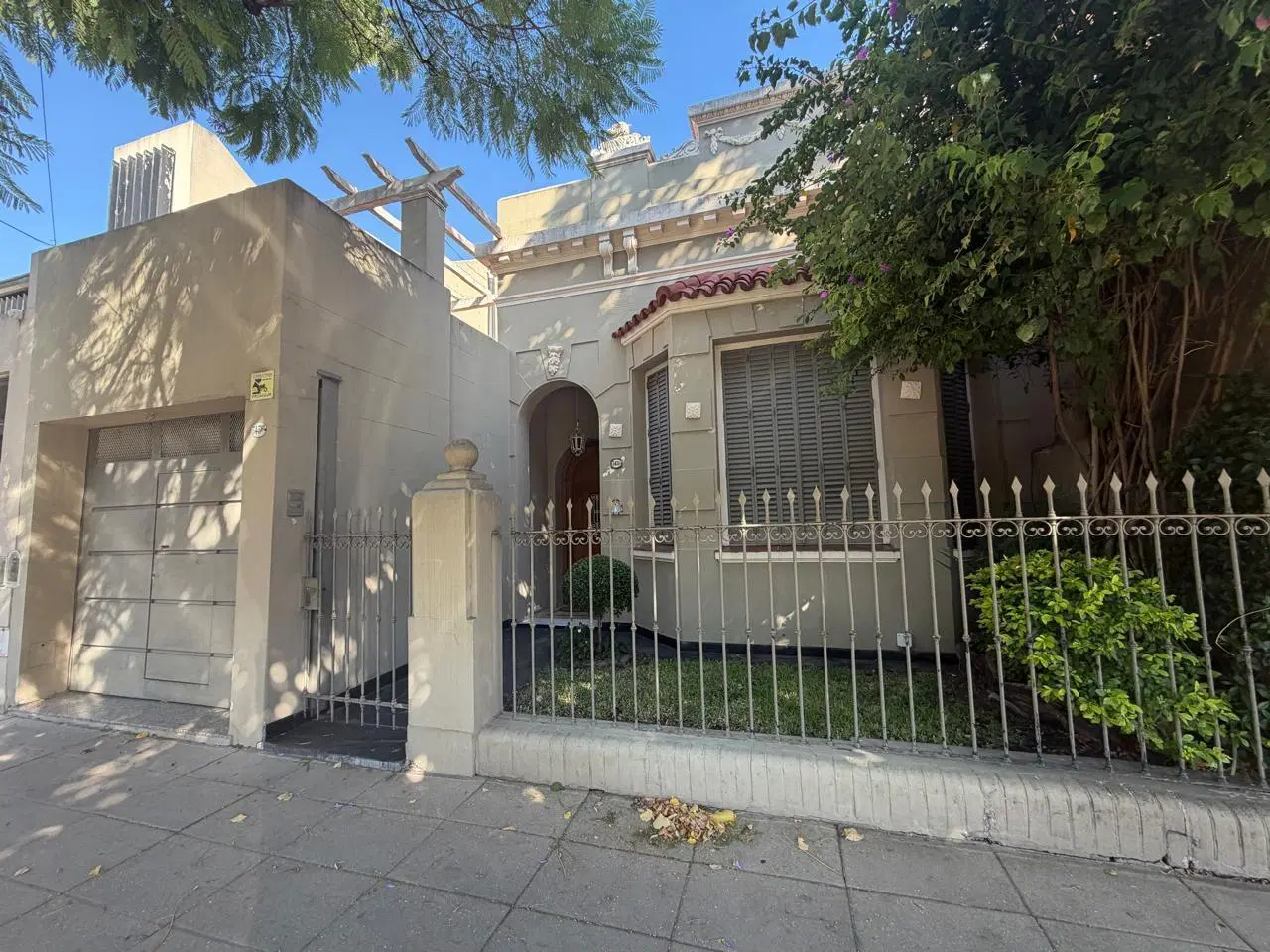 Excelente Casa /Terreno en venta en  Villa Devoto 2
