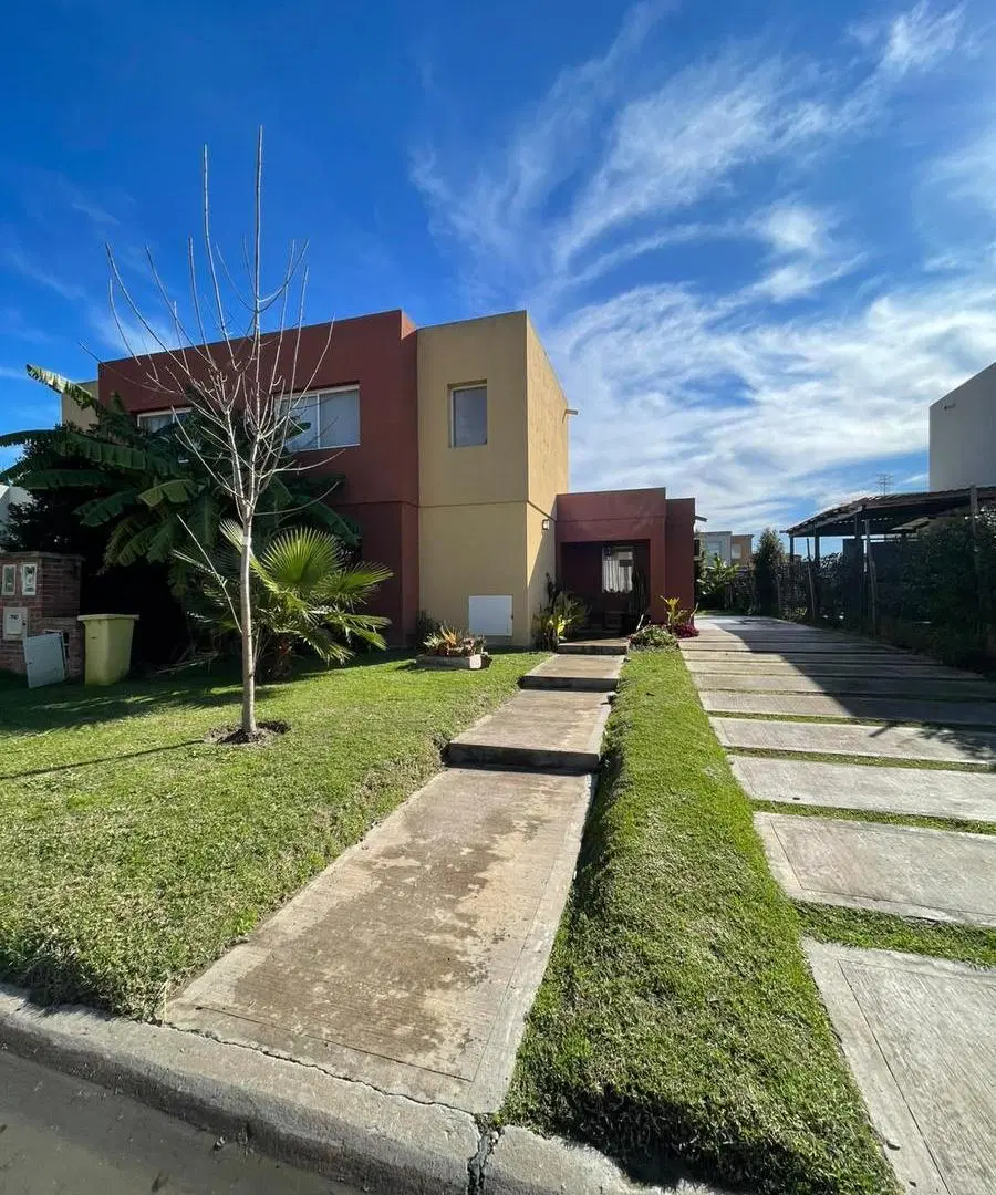 Casa en venta en Casas de San Patricio barrio semi cerrado sin expensas 4