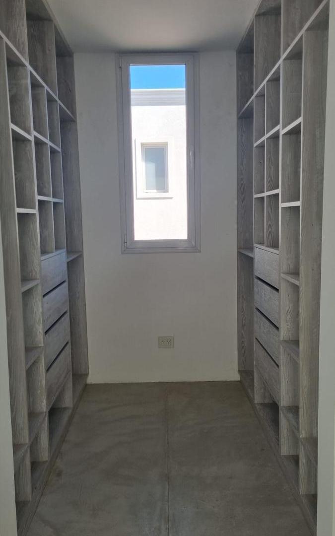 Foto de Casa en alquiler tres dormitorios mas dependencia, imagen 2
