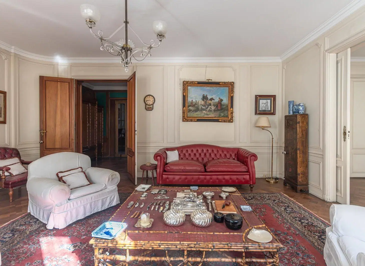 Estilo francés , 5 dormitorios, en Recoleta, Cochera, opcional 5