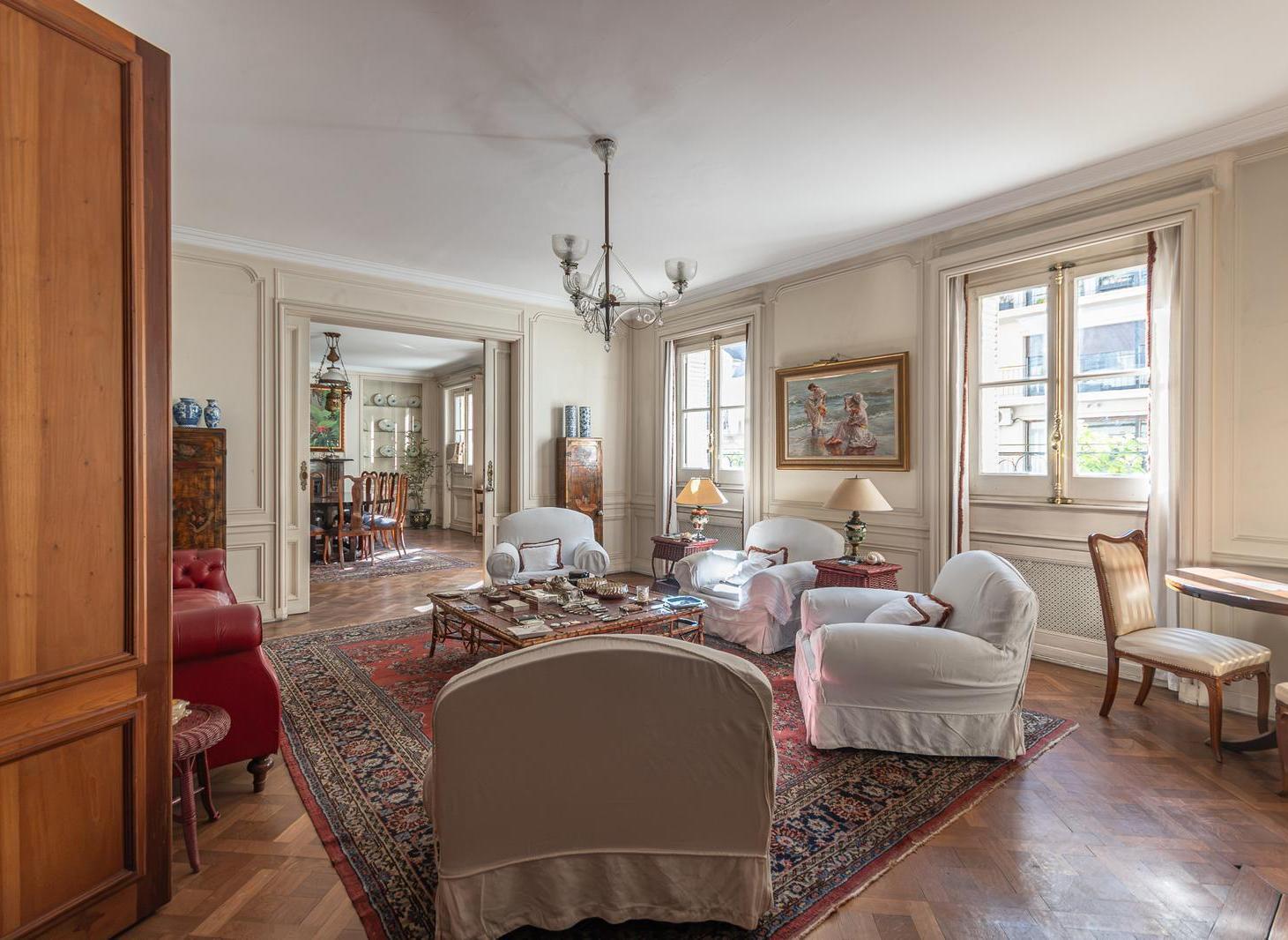 Foto de Estilo francés , 5 dormitorios, en Recoleta, Cochera, opcional, imagen 2