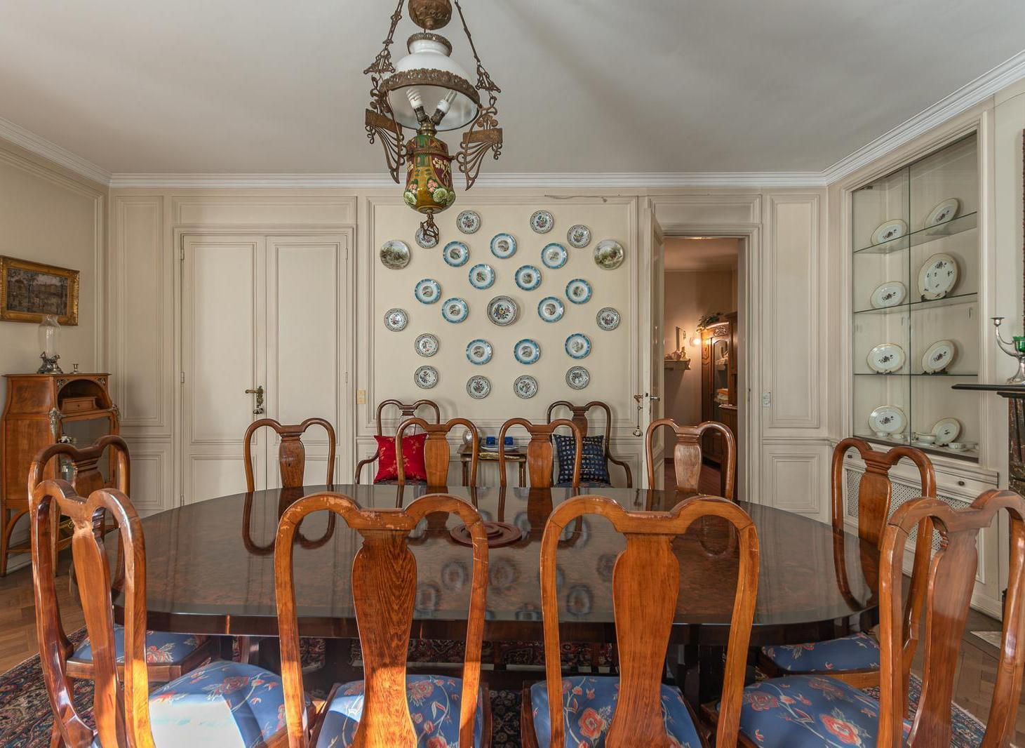 Foto de Estilo francés , 5 dormitorios, en Recoleta, Cochera, opcional, imagen 1