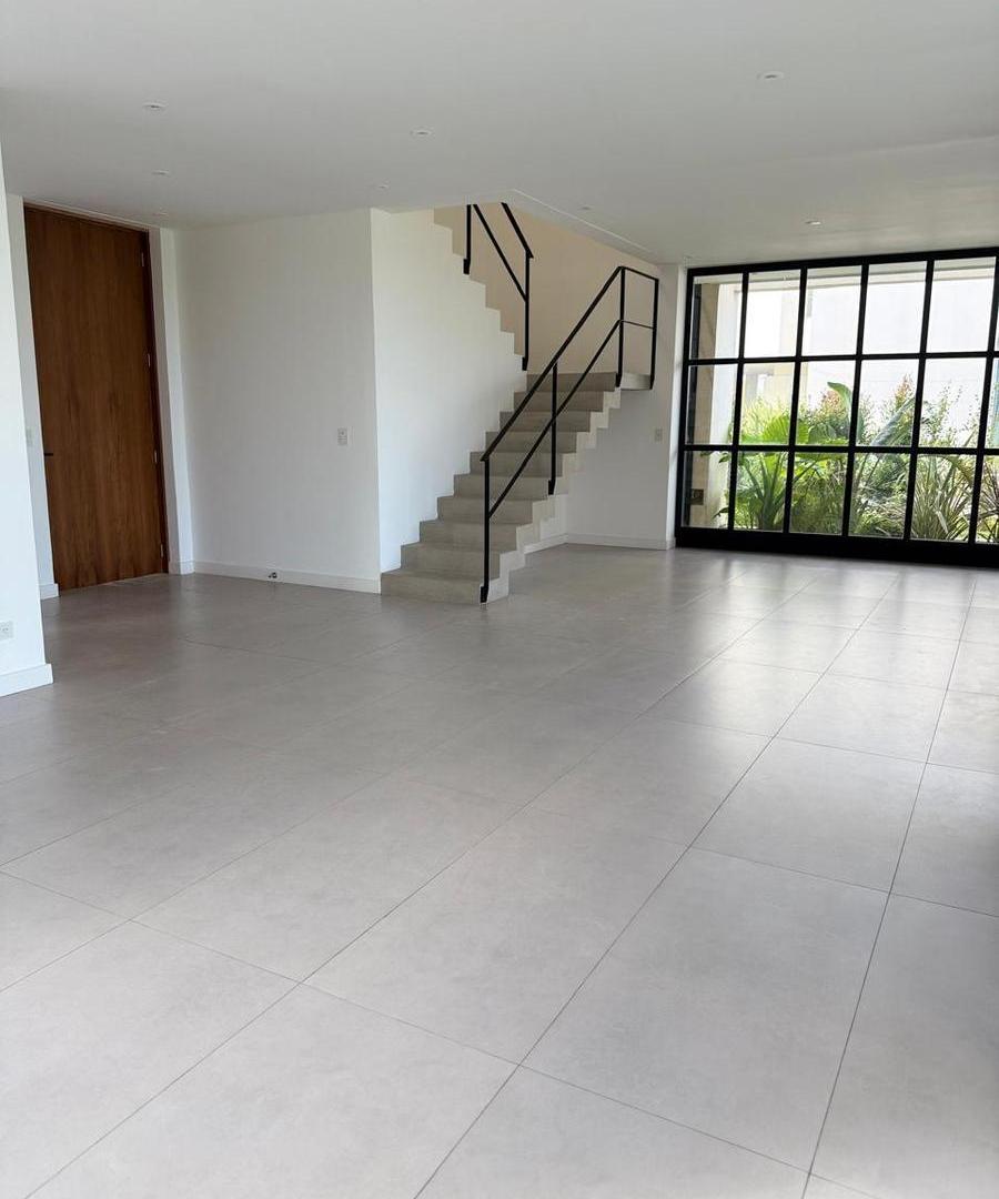 Foto de Casa en alquiler al lago Barrio Costas Puertos, imagen 3