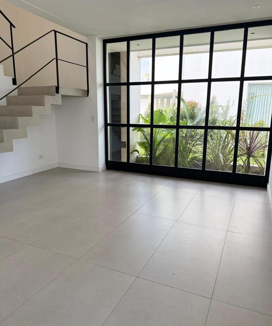 Foto de Casa en alquiler al lago Barrio Costas Puertos, imagen 4