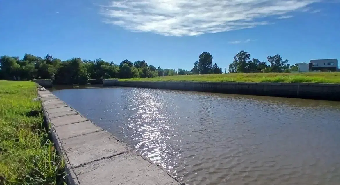 Excelente lote en venta en Barrio Náutico Villanueva 2