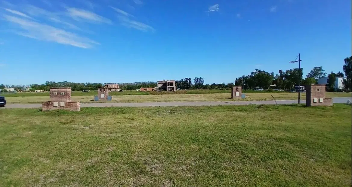 Excelente lote en venta en Barrio Náutico Villanueva 4