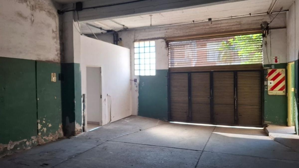 Foto de Galpón Venta 1.250 m² Doble Frente - Lanús Oeste, imagen 5